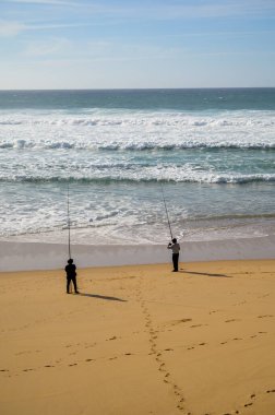 Atlantik Okyanusu 'ndaki Magoito Sahili, Sintra Sahili' ndeki güzel kumlu plaj, Lizbon Bölgesi, Portekiz, Sintra-Cascais Doğal Parkı 'nın doğal ilgi noktaları.