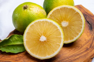 Taze olgun bergamot portakal meyveleri, Earl Grey çayı, ilaç ve kaplıca tedavilerinde kullanılan mis kokulu narenciye.