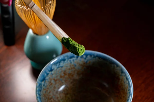 Preparation Green Matcha Tea Finely Ground Powder Specially Grown Processed — Stock Photo, Image