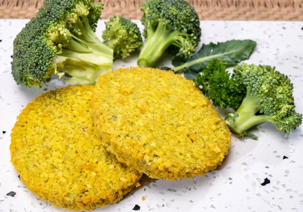 Uncooked Fresh Vegan Vegetarian Burgers Made Fresh Vegetables Dried Legumes — Fotografia de Stock