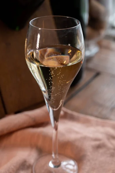 Verre Champagne Mousseux Vin Blanc Gran Cru Cava Avec Bulles — Photo
