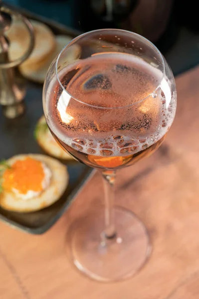 Tasting Rose Champagne Sparkling Wine Red Caviar Cellars Gran Cru — Stock Fotó