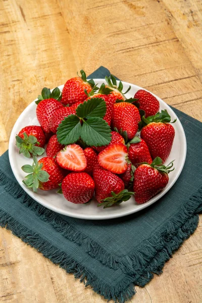 New Harvest Board Fresh Ripe Red Sweet Spanish Strawberry Close — Stock Photo, Image