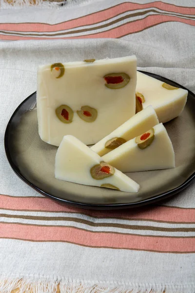 Коллекция Сыра Свежий Итальянский Сыр Пекорино Овечьего Молока Наполненный Зелеными — стоковое фото