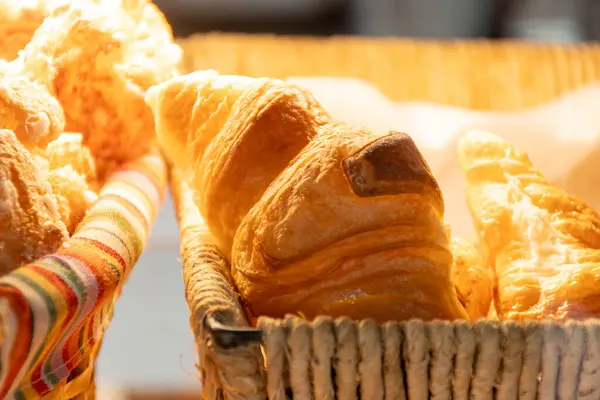 Butterblättercroissants Einer Handwerklichen Bäckerei Paris Frankreich — Stockfoto