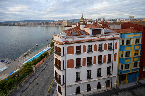 Ochtendzicht Daken Huizen Oude Binnenstad Gijon Asturië Spanje — Stockfoto