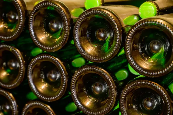 Viele Flaschen Champagner Sekt Besuch Unterirdischer Höhlen Traditionelle Herstellung Von — Stockfoto