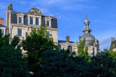 Troyes 'in ortaçağ merkezi. Yarı keresteli evleri ve dar sokakları olan eski şehir. Şampanya, Fransa, turizm beldesi.