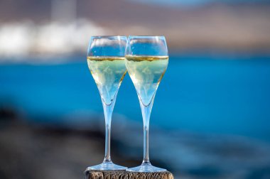 Fuerteventura 'nın güneyi, Kanarya adaları, mavi okyanus, dağlar, İspanya