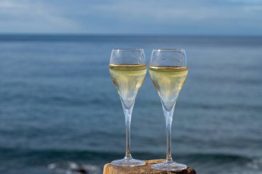 Fuerteventura 'nın güneyi, Kanarya adaları, mavi okyanus, dağlar, İspanya