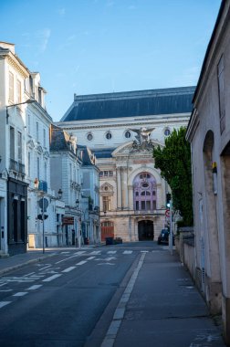 Coty of Tours sokak manzarası, Central Loire Vadisi 'ndeki şehir, Fransa' nın Loire Vadisi 'ndeki kaleleri ziyaret ediyor.
