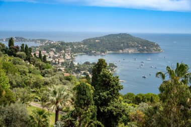 Saint-Jean-Cap-Ferrat yarımadasının panoramik manzarası Provence-Alpes-Cote d 'Azur' daki Alpes-Maritimes komünü, Fransız Riviera, Fransa