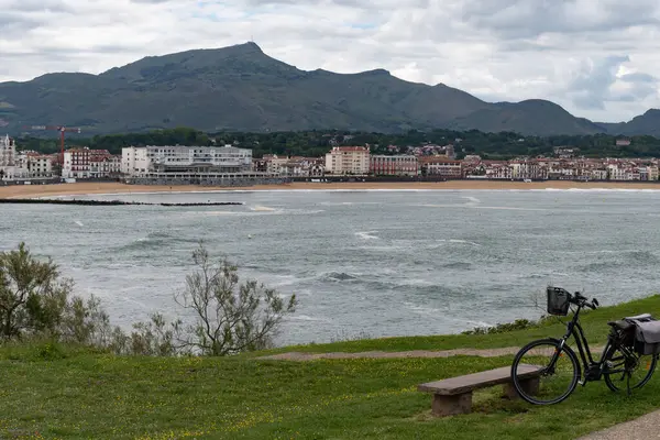 stock image View of Saint-Jean-de-Luz fishing port on Basque coast, famous resorts, known for beautiful architecture, sandy beaches, cuisine, Santa Barbara, South of France, Basque Country