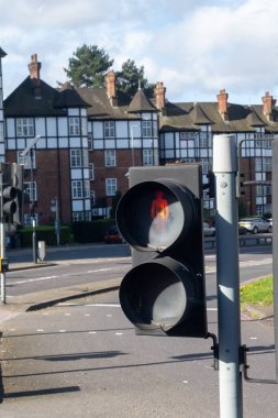 Londra 'da ulaşım, yollar, yol işaretleri, sokak işaretleri, farklı uyarılar, Büyük Britanya' da yön gösterme, İngiltere 'de şehir hayatı