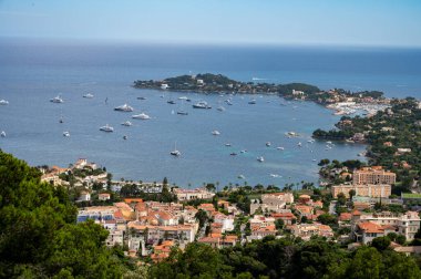 Saint-Jean-Cap-Ferrat yarımadasının panoramik manzarası Provence-Alpes-Cote d 'Azur' daki Alpes-Maritimes komünü, Fransız Riviera, Fransa