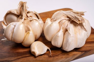 Kurutulmuş Fransız beyaz aromalı sarımsaklı yemek.