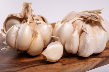 Kurutulmuş Fransız beyaz aromalı sarımsaklı yemek.