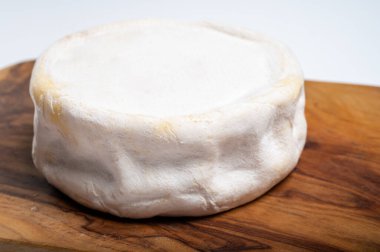 Peynir koleksiyonu, Fransız reblochon de savoie gratin inek sütlü peynir tartifletle apre-ski yemekleri için yakın plan