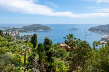 Saint-Jean-Cap-Ferrat yarımadasının panoramik manzarası Provence-Alpes-Cote d 'Azur' daki Alpes-Maritimes komünü, Fransız Riviera, Fransa