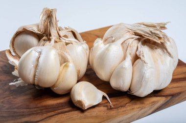 Kurutulmuş Fransız beyaz aromalı sarımsaklı yemek.