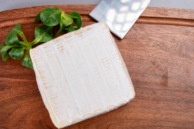 Fransız yumuşak kare pont l 'eveque çiğ inek sütlü peynir Calvados departmanı, Normandiya, Fransa