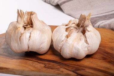 Kurutulmuş Fransız beyaz aromalı sarımsaklı yemek.