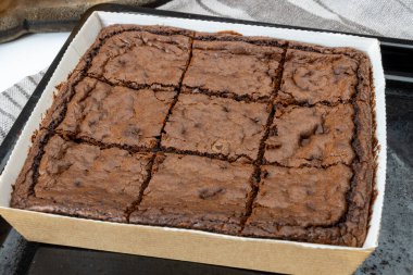 Amerikan çikolatalı browni, çikolatalı tatlı çikolatalı çikolatalı çikolatalı çikolata ya da ev yapımı vejetaryen tatlı.