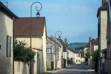 Essoyes ve Celles-sur-Ource, Champagne-Ardennes, Fransa, Avrupa yakınlarındaki Aube şubesinin Cote des Bar bölgesindeki eski köy manzarası