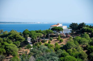 Deniz manzaralı, Argeles-sur-mer kumlu plajları Collioure, Cote Vermeille, Pyrenees-Orientales, Occitania, Fransa, yaz tatili
