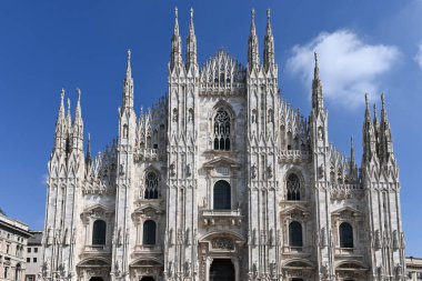 Milano 'nun merkezi, Brera bölgesi, alışveriş alanı, Duomo kilisesi, mimari ayrıntılar, dar sokaklar, Milano, Lombardiya, İtalya