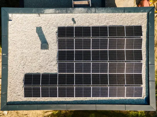 太阳能电池板鸟瞰图 免版税图库图片