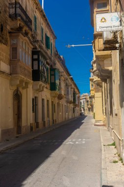 Gozo, Malta, 22 Mayıs 2022: Victoria şehir merkezinin sokak manzarası