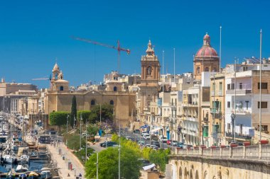 Birgu, Malta, 22 Mayıs 2022: Üç Şehirden biri olan Birgu şehir manzarası