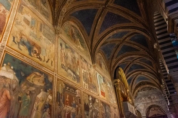 San Gimignano Italy Квітня 2022 Красиві Фрески Середньовічному Соборі — стокове фото