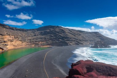 Charco de los 'un yeşil volkanik gölü Clicos, Lanzarote, Kanarya Adaları, İspanya