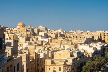 Malta 'daki yüksek bahçelerden Valletta şehri