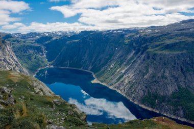 Ringedalsvatnet Gölü, Trolltunga Yürüyüşü, Norveç