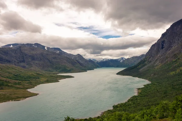 Hermosa Vista Del Lago Glaciar Gjende Parque Nacional Jotunheimen Noruega — Foto de Stock