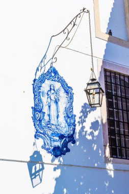 Lizbon, Portekiz 'deki bir azulejos' un gölgesi