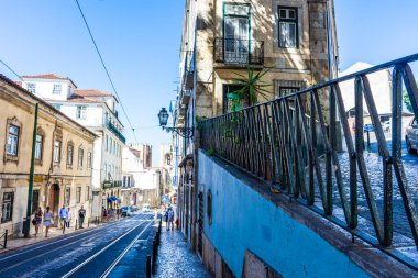 Lizbon, Portekiz, 15 Ağustos 2018: şehir merkezinin sokakları