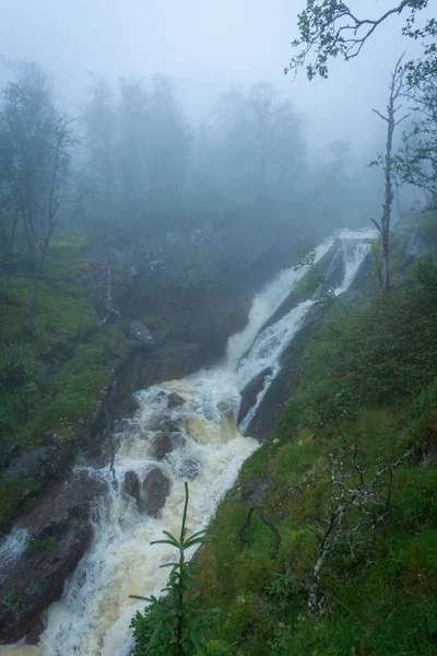 Över Voringfossen Vattenfall Den Djupa Dimman Norge — Stockfoto