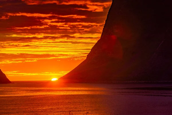 Incredible Midnight Sunset Sea Vik Beach Lofoten Islands Norway — Fotografia de Stock