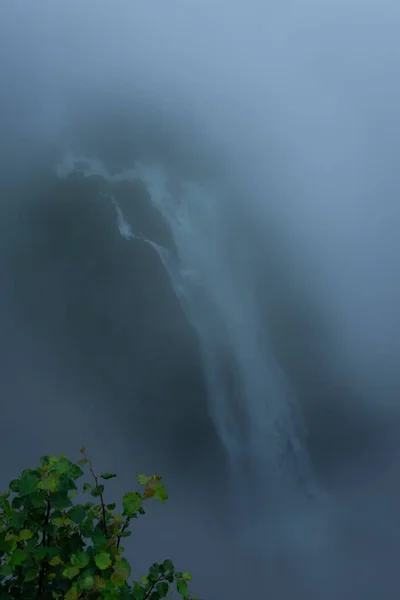 Över Voringfossen Vattenfall Den Djupa Dimman Norge — Stockfoto