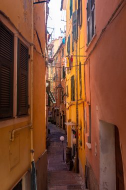 Lerici, Liguria, İtalya 'nın tarihi şehir merkezinin caddesi.