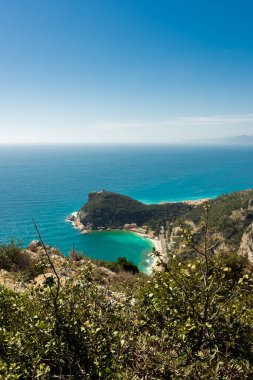Sentiero del Pellegrino, Liguria, İtalya 'dan Saraceni Körfezi sahilinin güzel hava manzarası