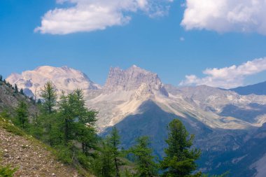 Hvannadalshnjkur, İzlanda 'nın vahşi doğasındaki en yüksek dağ.