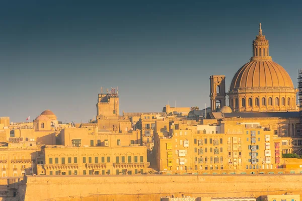 Skyline Van Valletta Bij Zonsondergang Uitzicht Vanaf Sliema Malta — Stockfoto