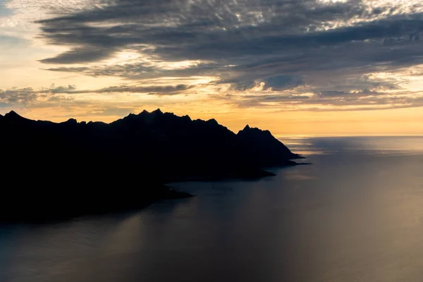 Sunset Devil Teeth Mountains Senja Island Atlantic Ocean View Hesten — Foto de Stock