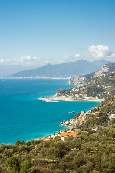 意大利佩莱格里诺Sentiero Del Pellegrino沿岸的瓦尔迪和利古里亚海 — 图库照片