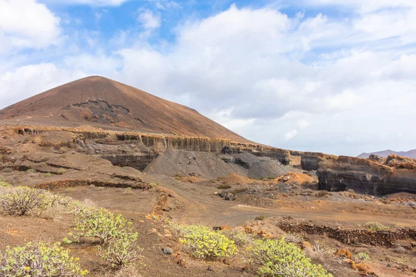 Stratified City Lanzarote Volcanic Area Geological Rock Formations Canary Islands — Stockfoto